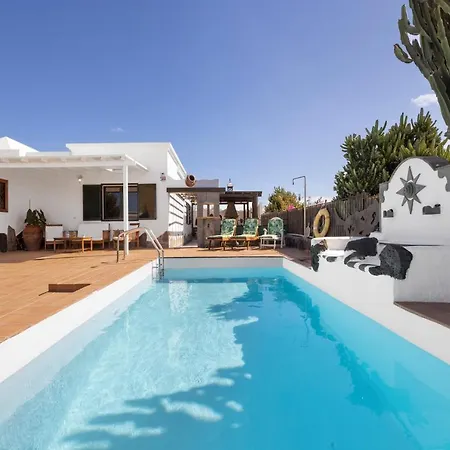 Lele Villa Playa Blanca
